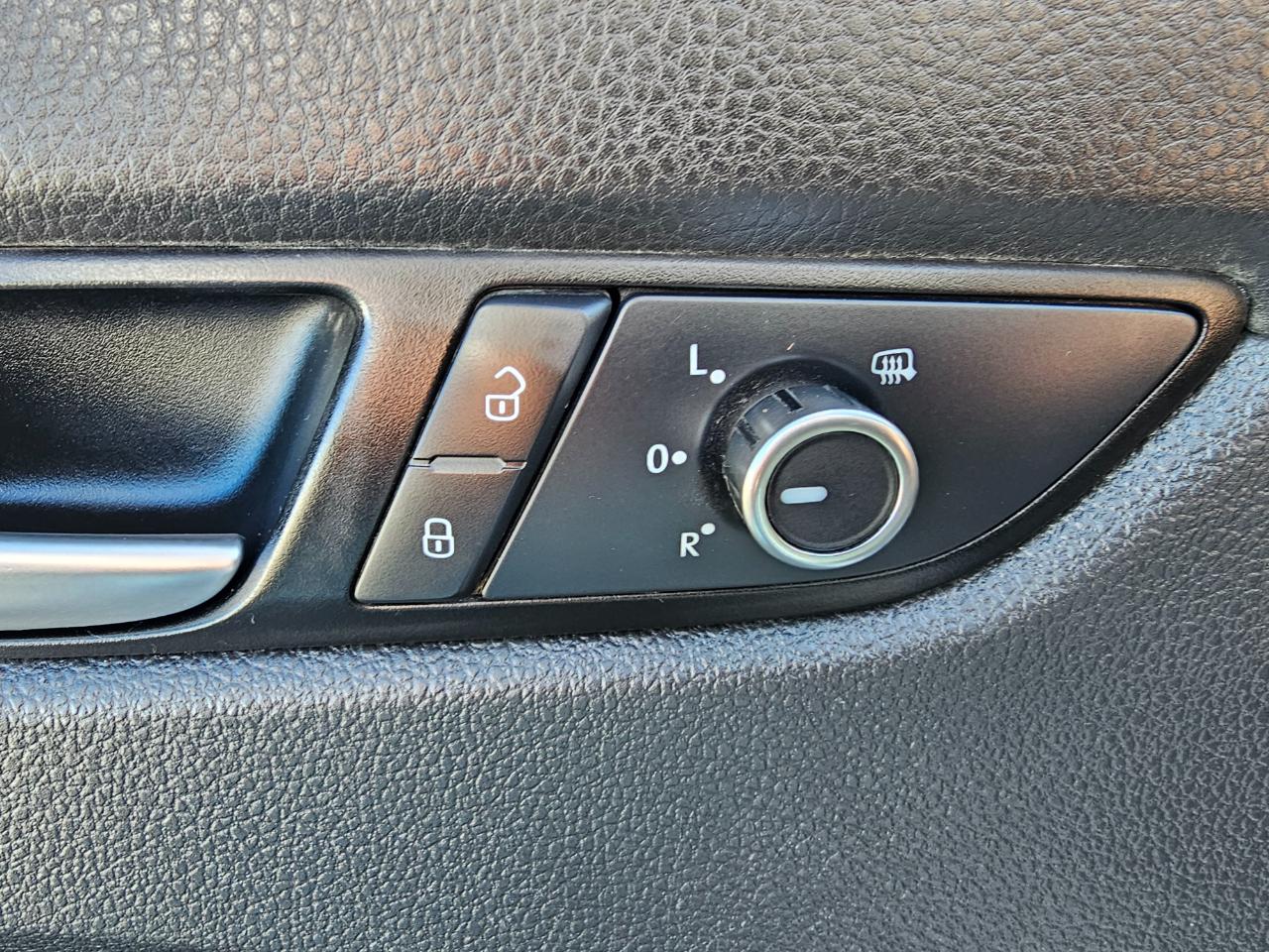 Volkswagen Passat 4dr Sdn 2.0L Manual TDI SE 2015