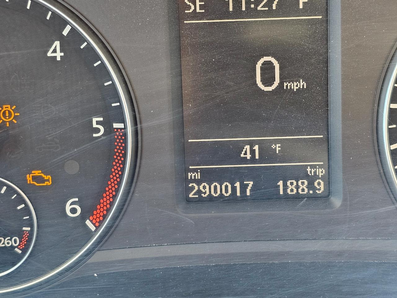 Volkswagen Passat 4dr Sdn 2.0L Manual TDI SE 2015