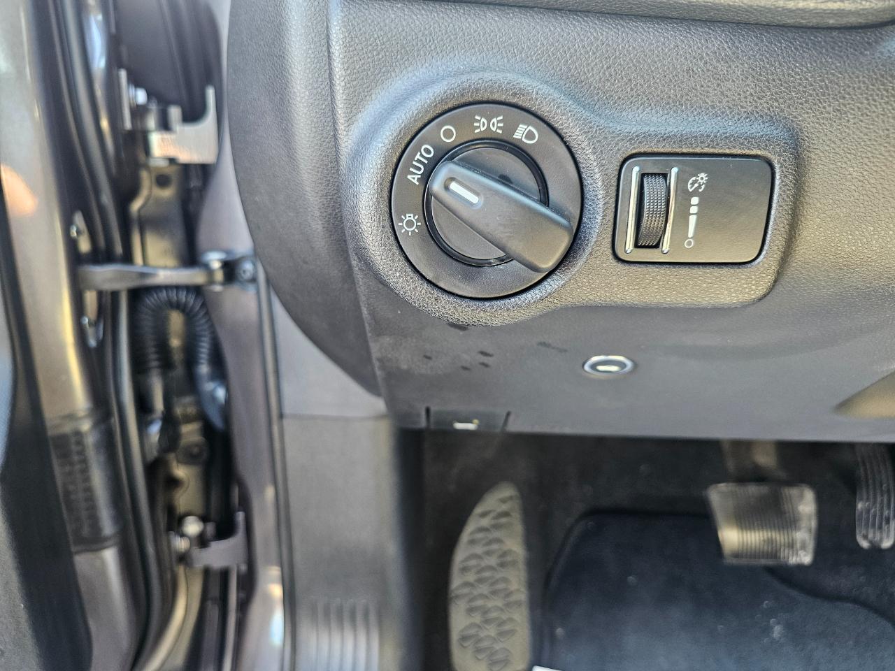 Dodge Dart 4dr Sdn SXT *Ltd Avail* 2016