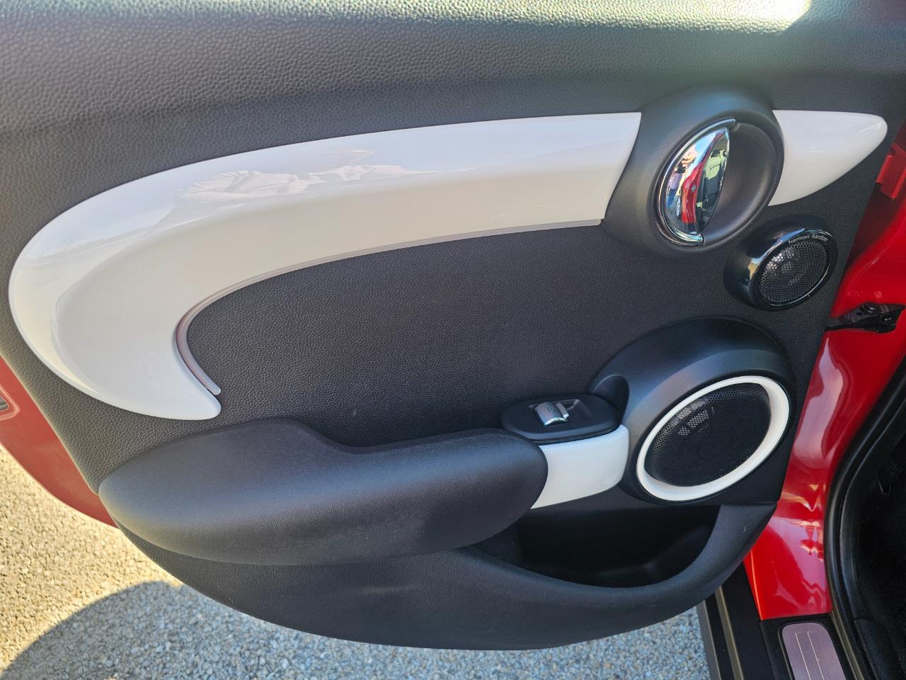 MINI Cooper Hardtop 4 Door 4dr HB 2016