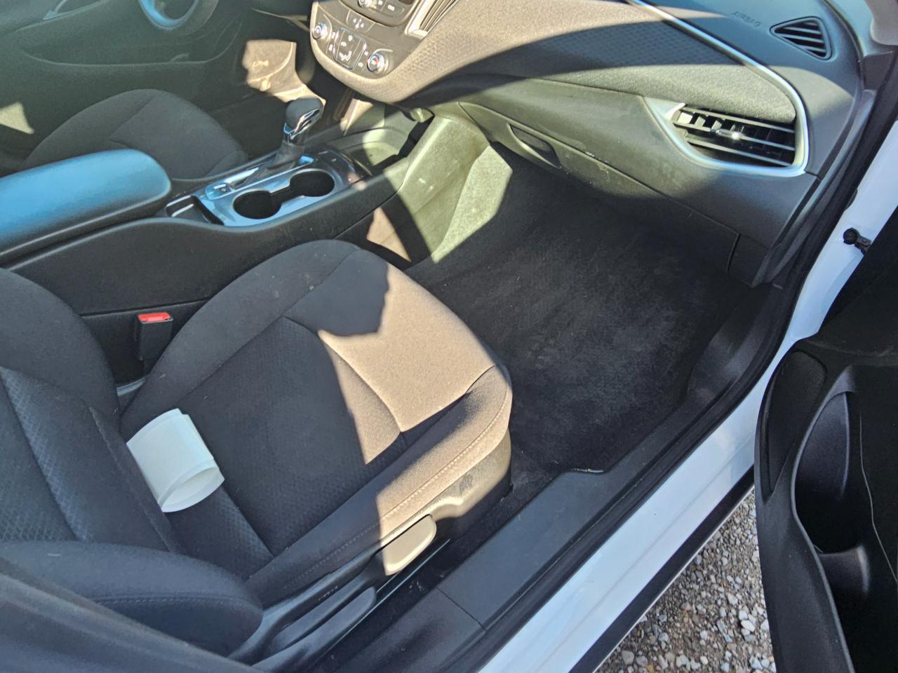 Chevrolet Malibu 4dr Sdn LS w/1FL 2023