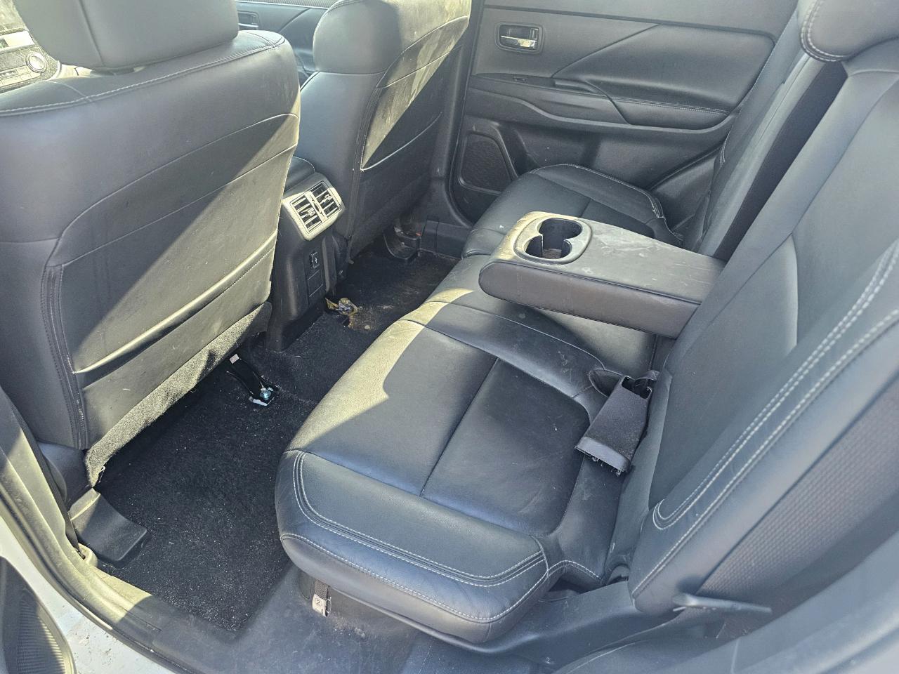 Mitsubishi Outlander SEL FWD 2019