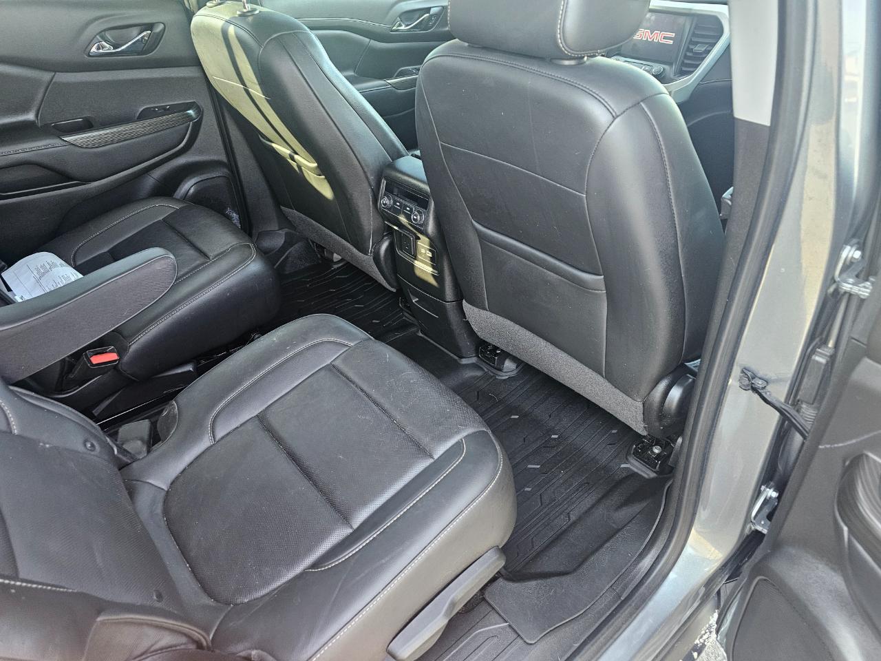 GMC Acadia AWD 4dr SLT 2021