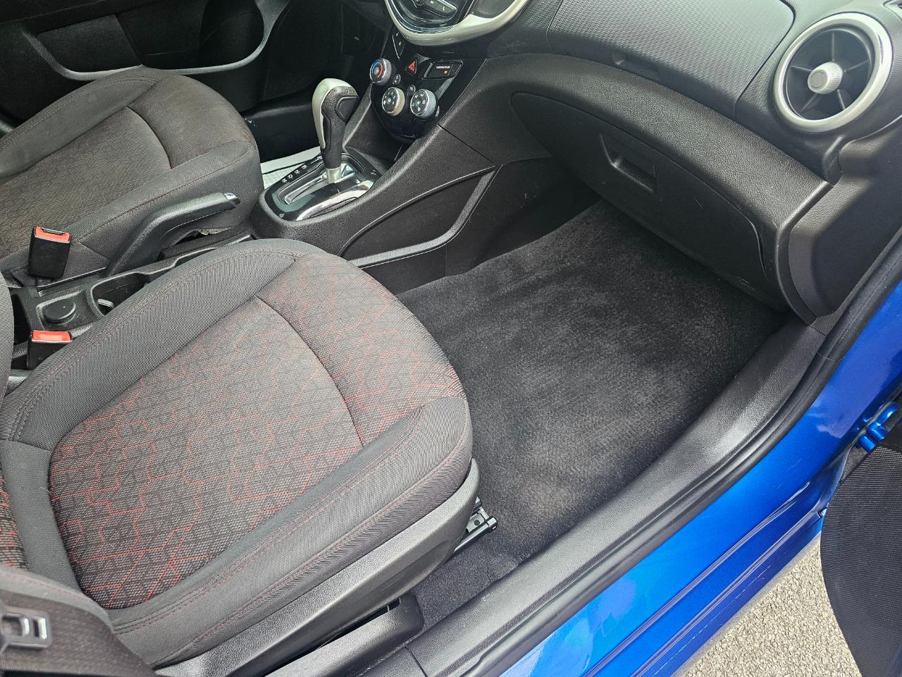 Chevrolet Sonic 4dr Sdn LT 2020