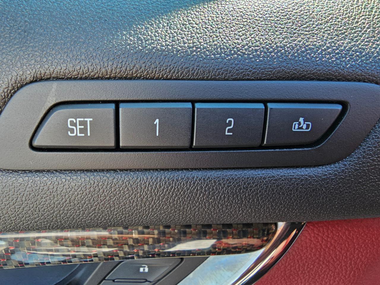 Cadillac ATS 4dr Sdn 2.0L Luxury AWD 2014