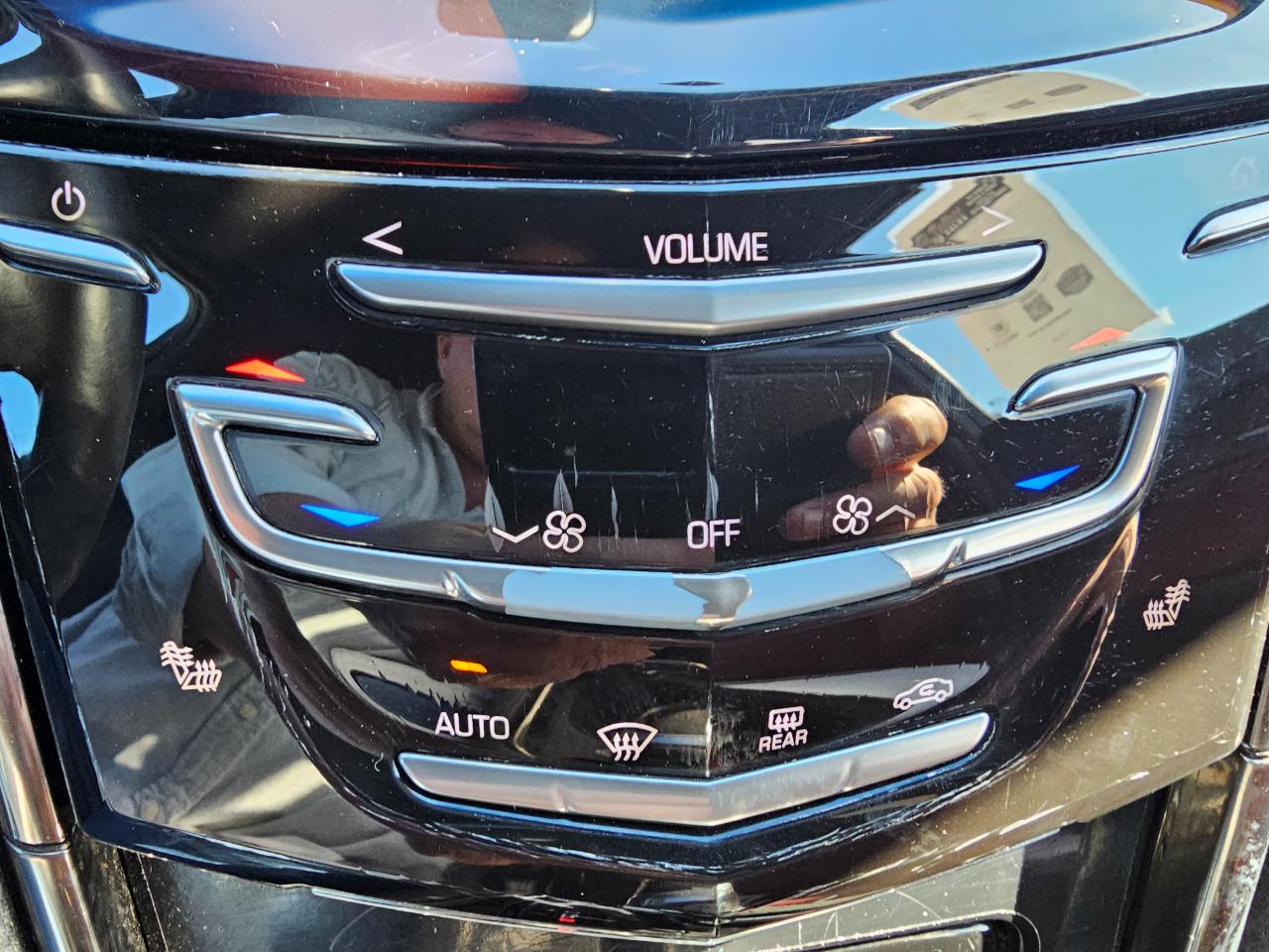 Cadillac ATS 4dr Sdn 2.0L Luxury AWD 2014