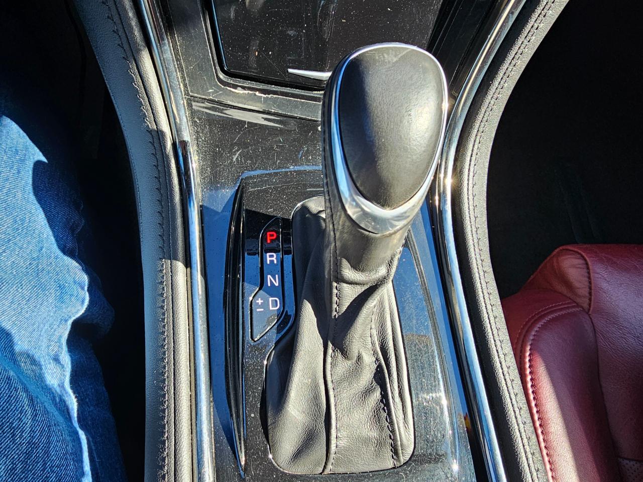 Cadillac ATS 4dr Sdn 2.0L Luxury AWD 2014