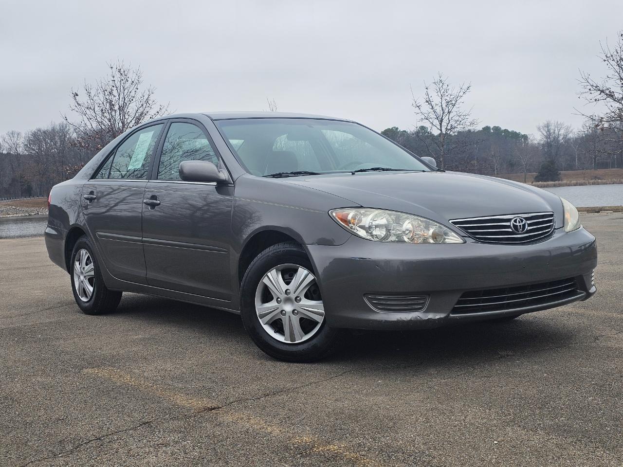 Toyota Camry 4dr Sdn XLE Auto (Natl) 2006