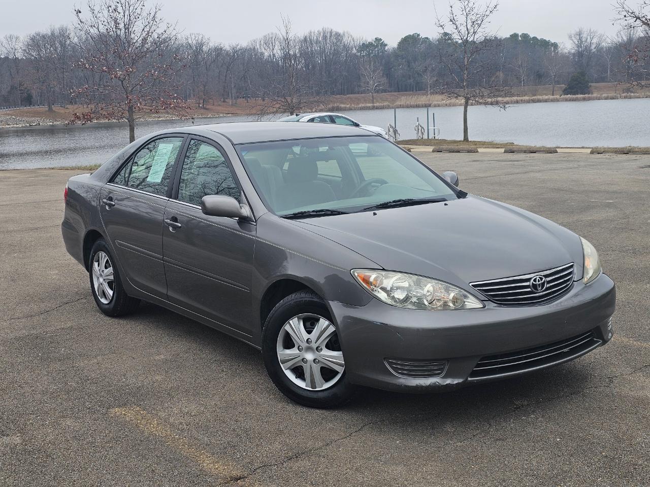 Toyota Camry 4dr Sdn XLE Auto (Natl) 2006