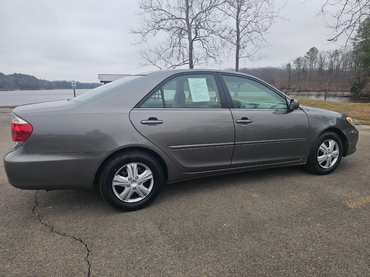 Toyota Camry 4dr Sdn XLE Auto (Natl) 2006