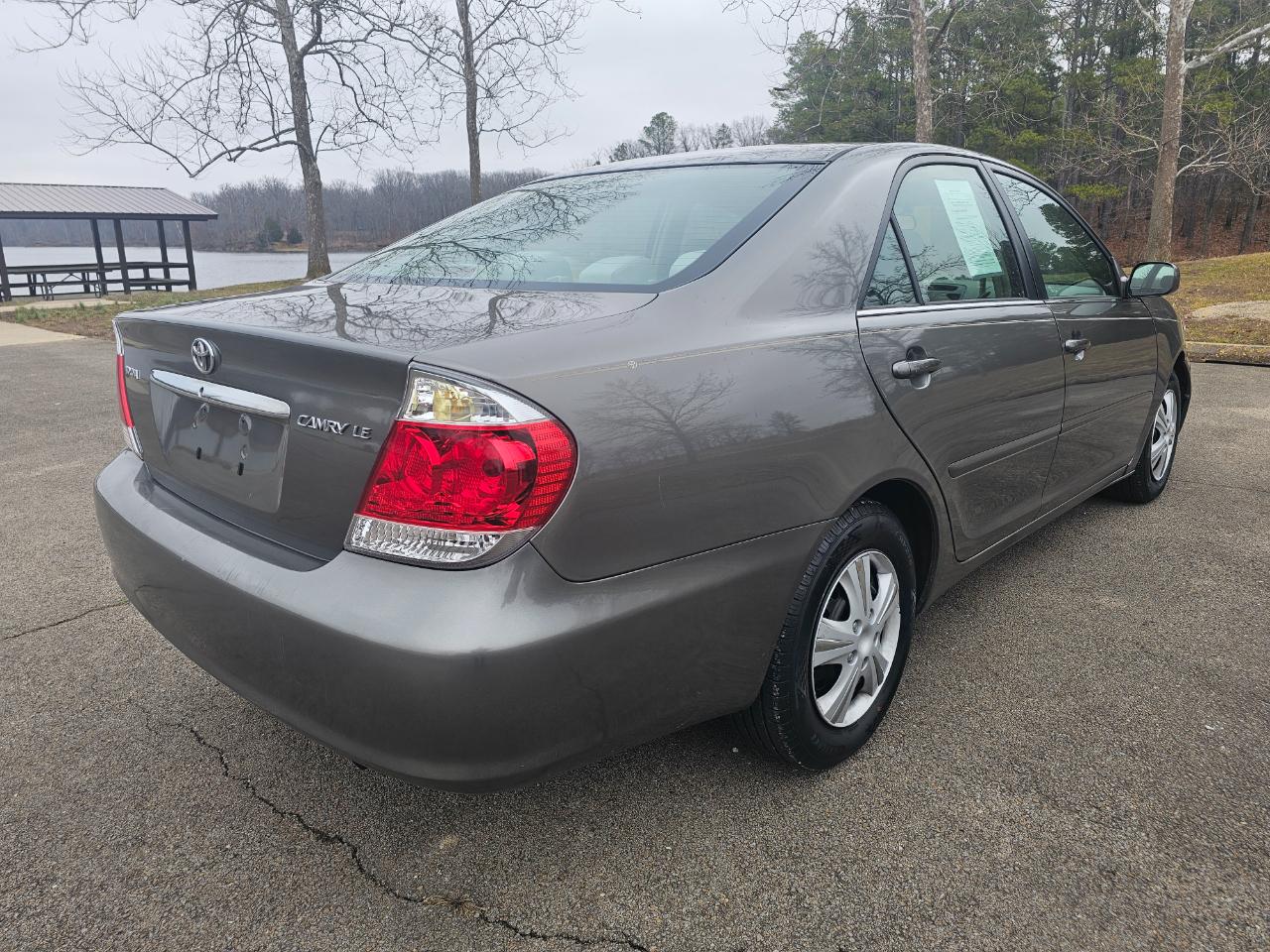 Toyota Camry 4dr Sdn XLE Auto (Natl) 2006