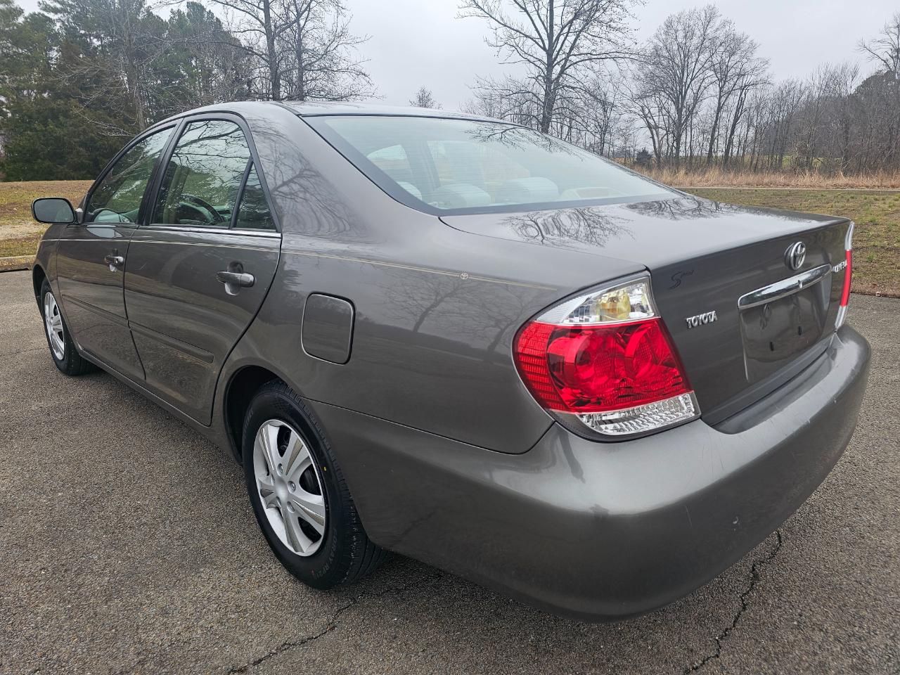 Toyota Camry 4dr Sdn XLE Auto (Natl) 2006