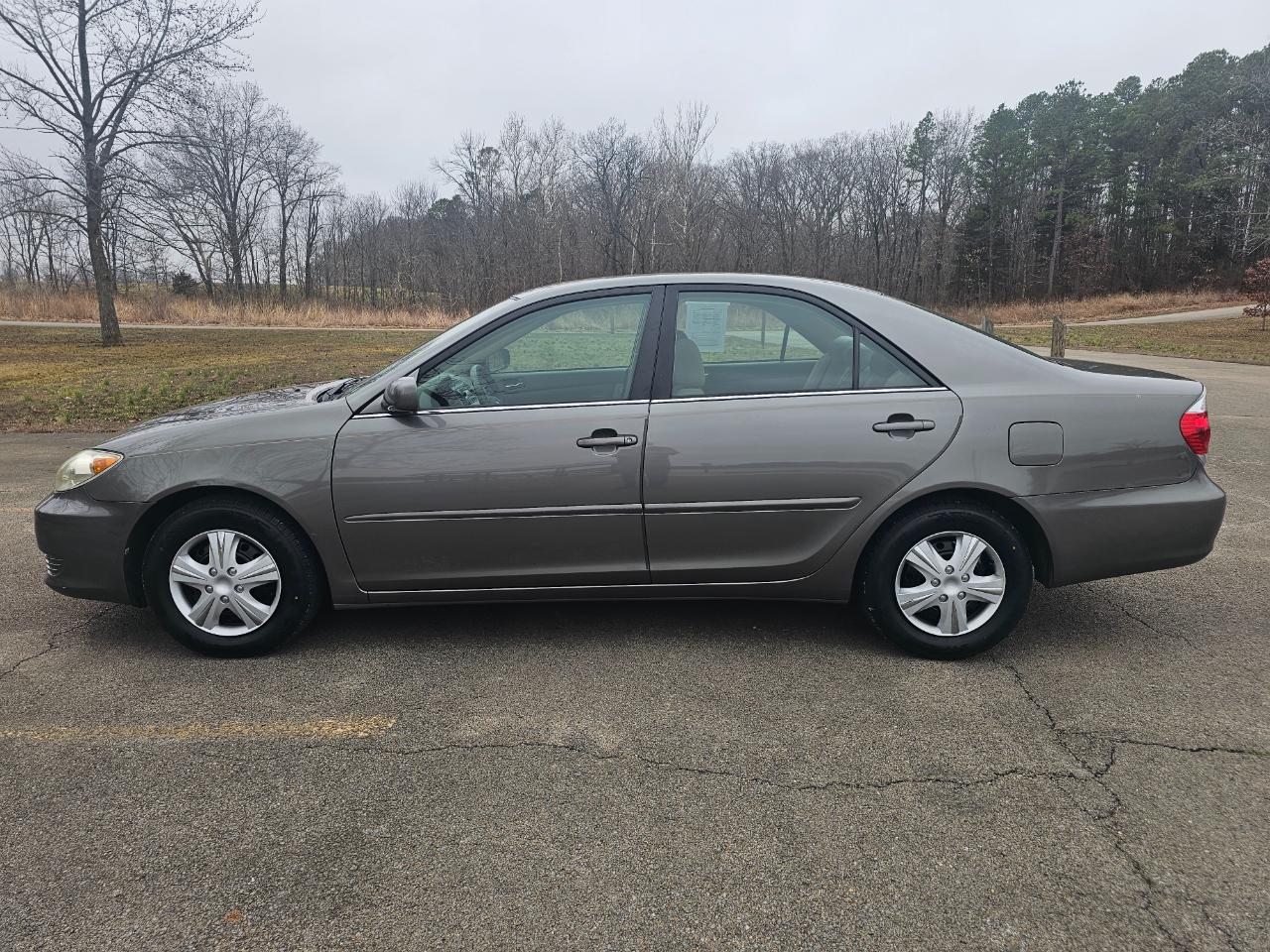 Toyota Camry 4dr Sdn XLE Auto (Natl) 2006