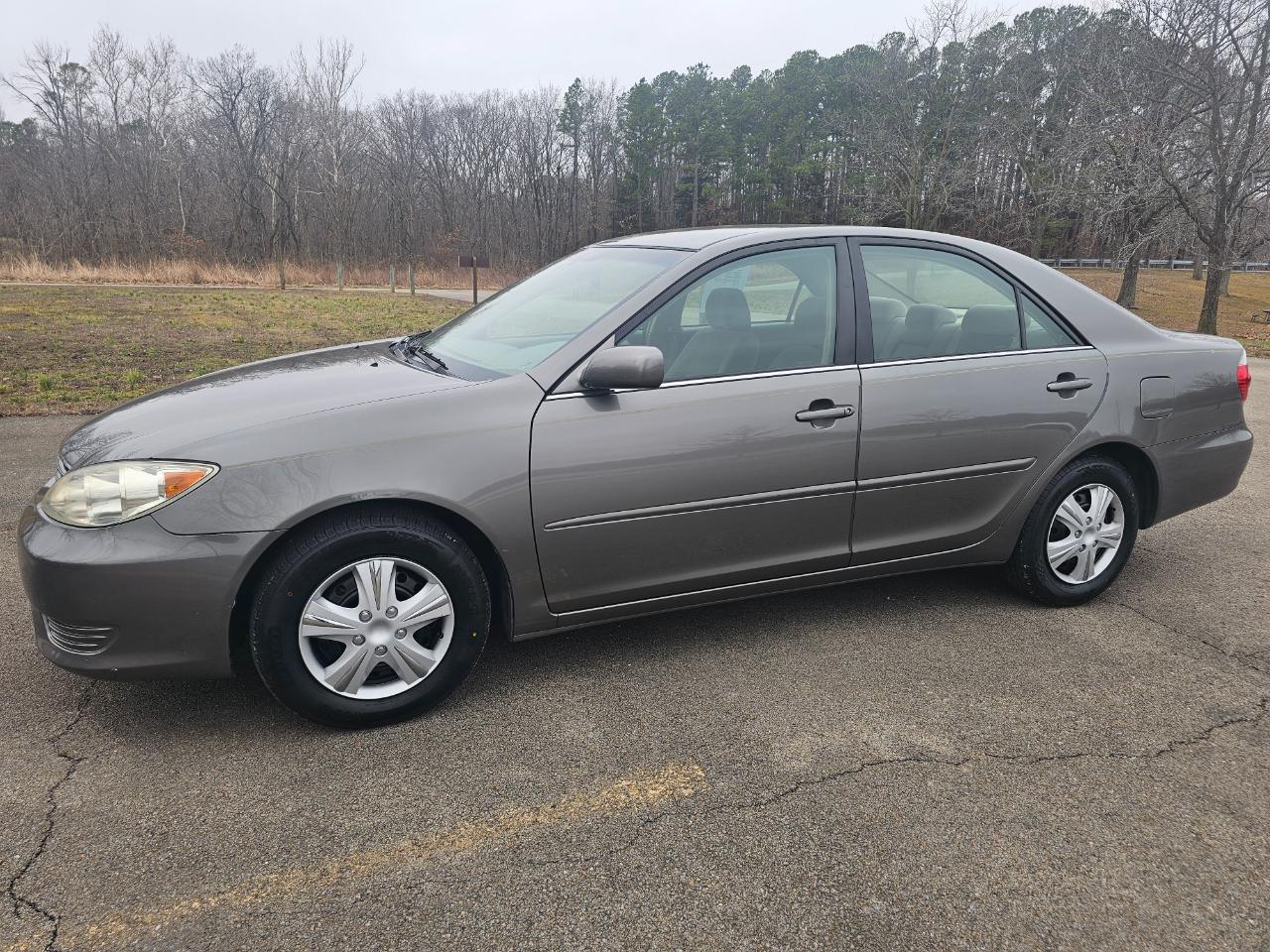 Toyota Camry 4dr Sdn XLE Auto (Natl) 2006