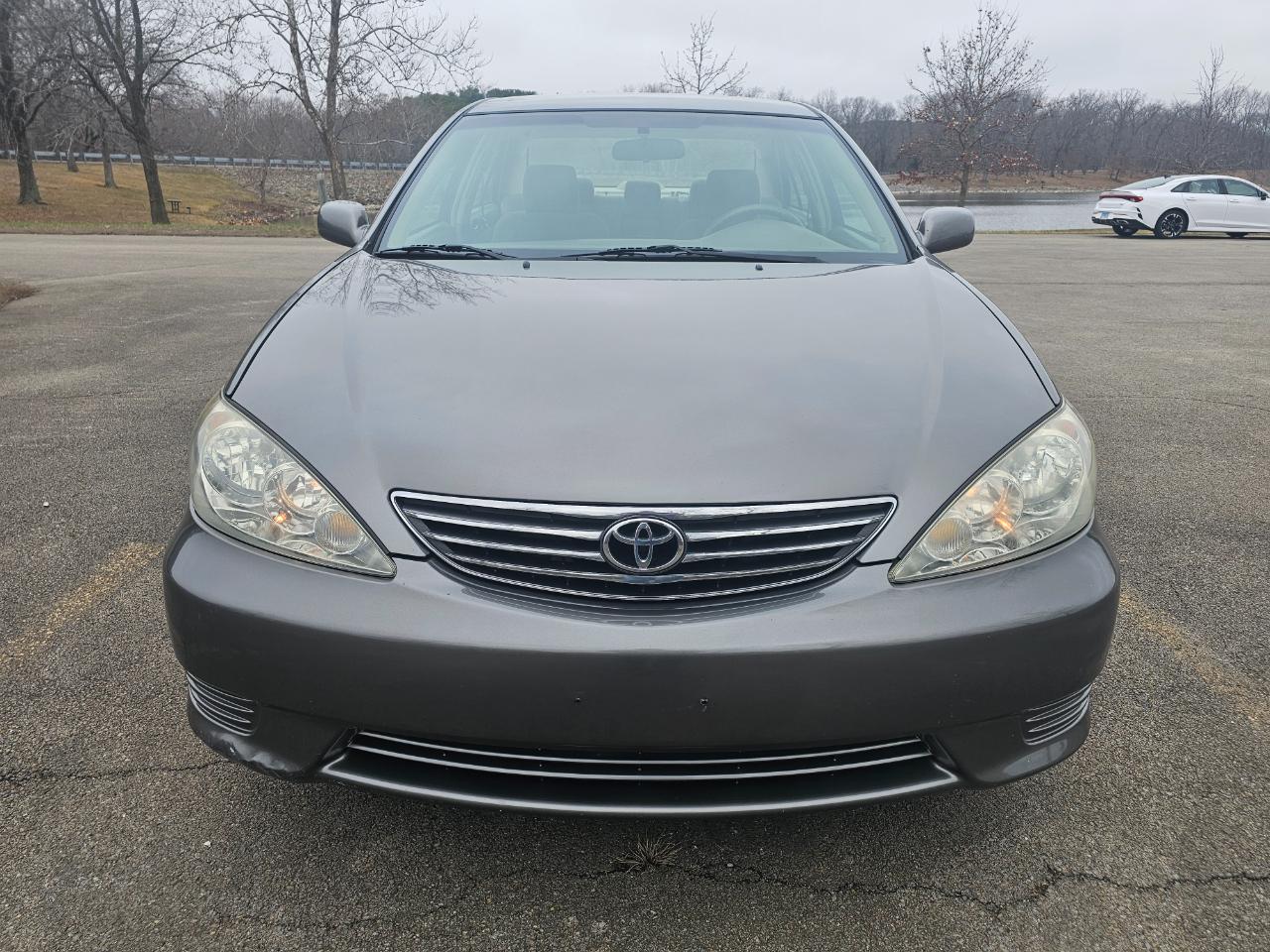 Toyota Camry 4dr Sdn XLE Auto (Natl) 2006