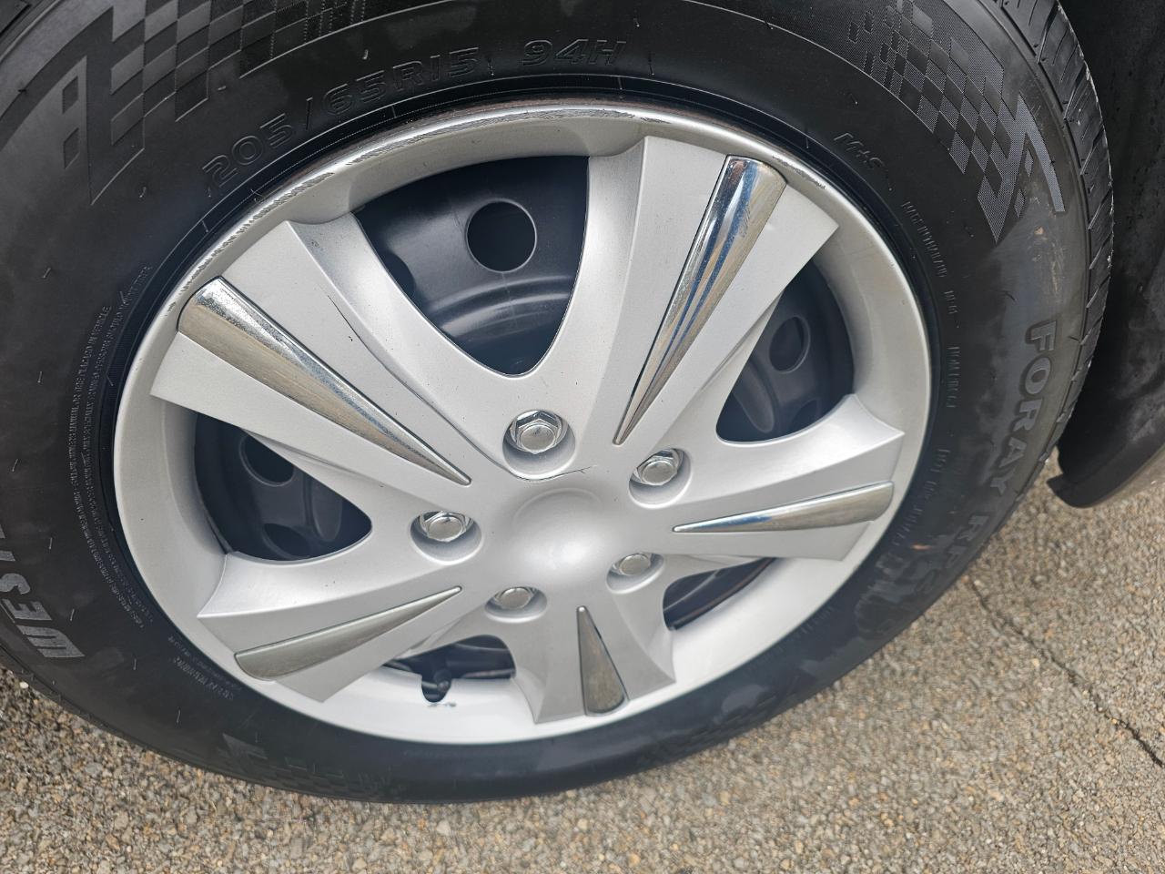 Toyota Camry 4dr Sdn XLE Auto (Natl) 2006