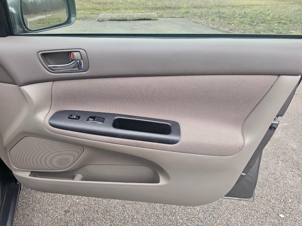 Toyota Camry 4dr Sdn XLE Auto (Natl) 2006