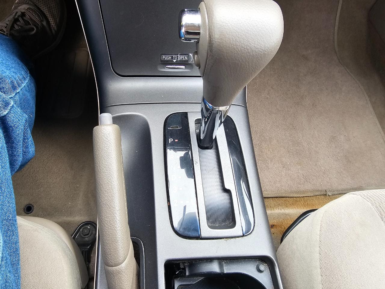 Toyota Camry 4dr Sdn XLE Auto (Natl) 2006