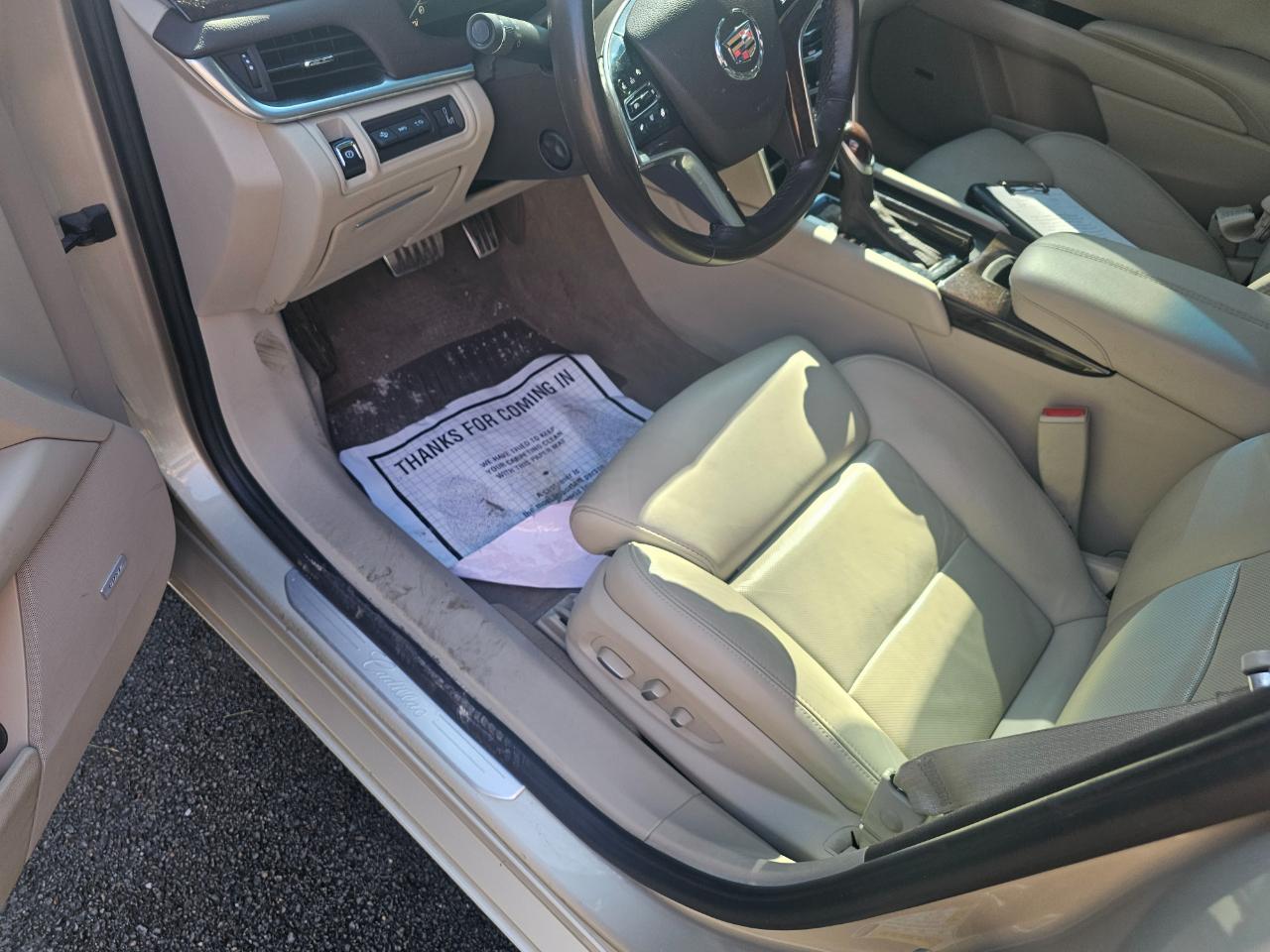 Cadillac XTS 4dr Sdn Premium FWD 2014