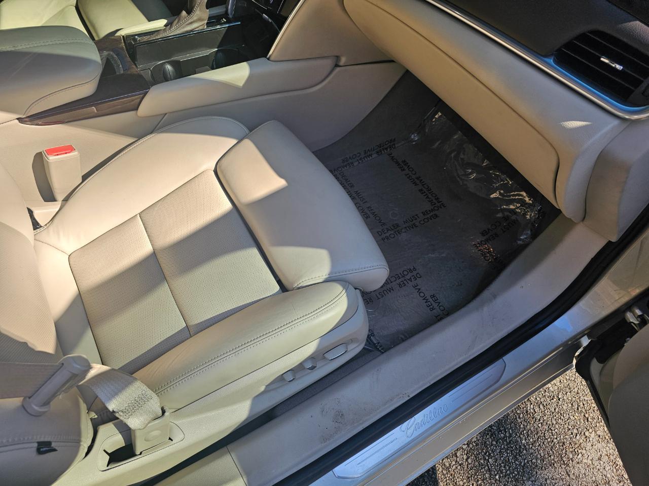 Cadillac XTS 4dr Sdn Premium FWD 2014