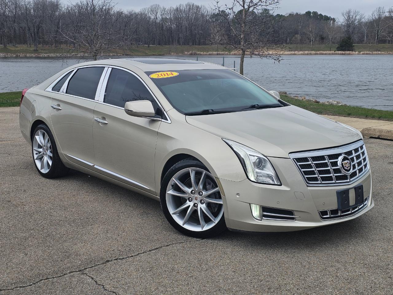 Cadillac XTS 4dr Sdn Premium FWD 2014