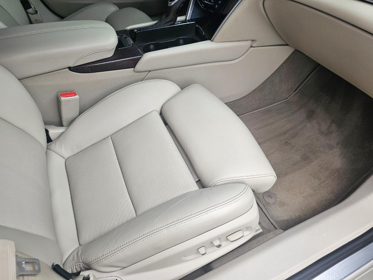 Cadillac XTS 4dr Sdn Premium FWD 2014