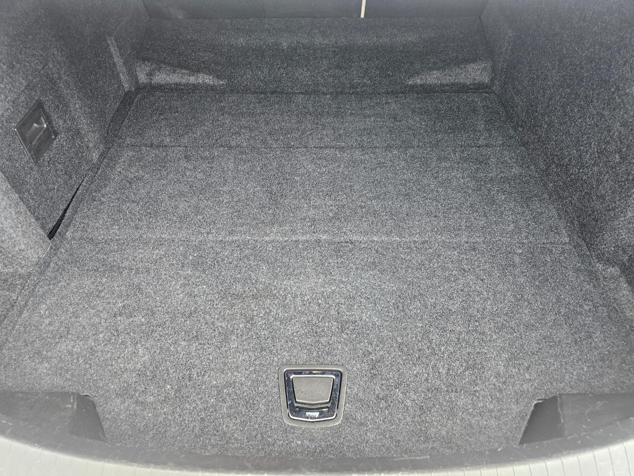 Cadillac XTS 4dr Sdn Premium FWD 2014