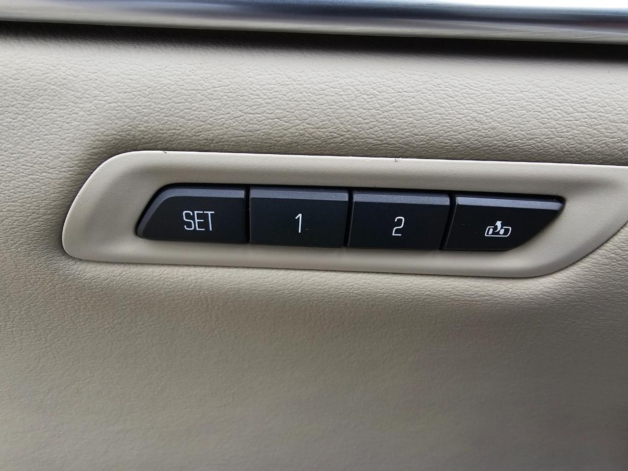 Cadillac XTS 4dr Sdn Premium FWD 2014