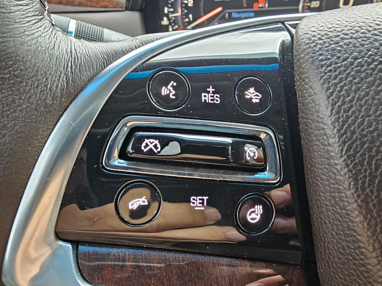 Cadillac XTS 4dr Sdn Premium FWD 2014