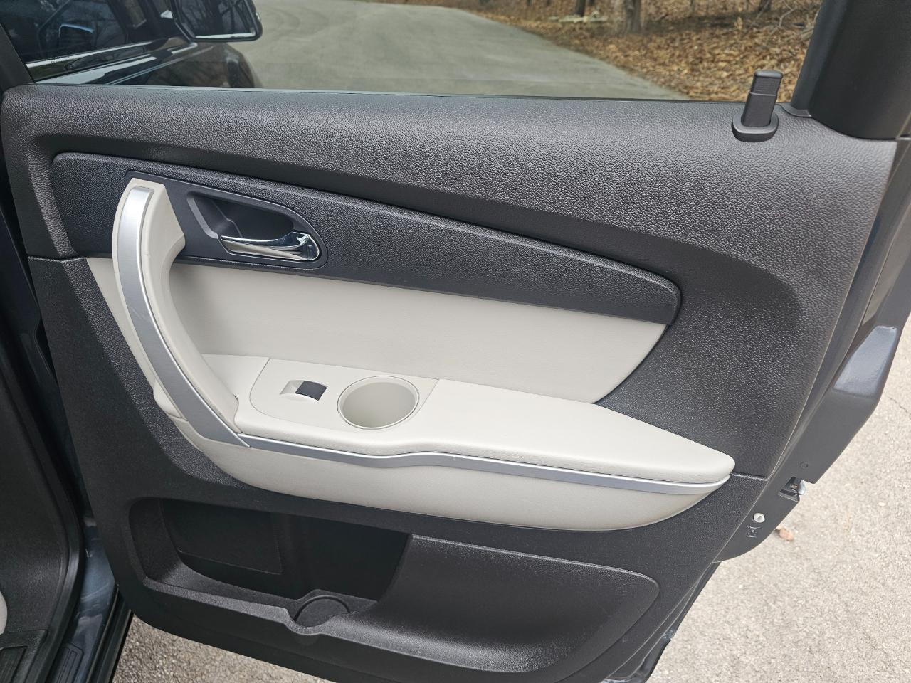 GMC Acadia AWD 4dr SLT1 2012