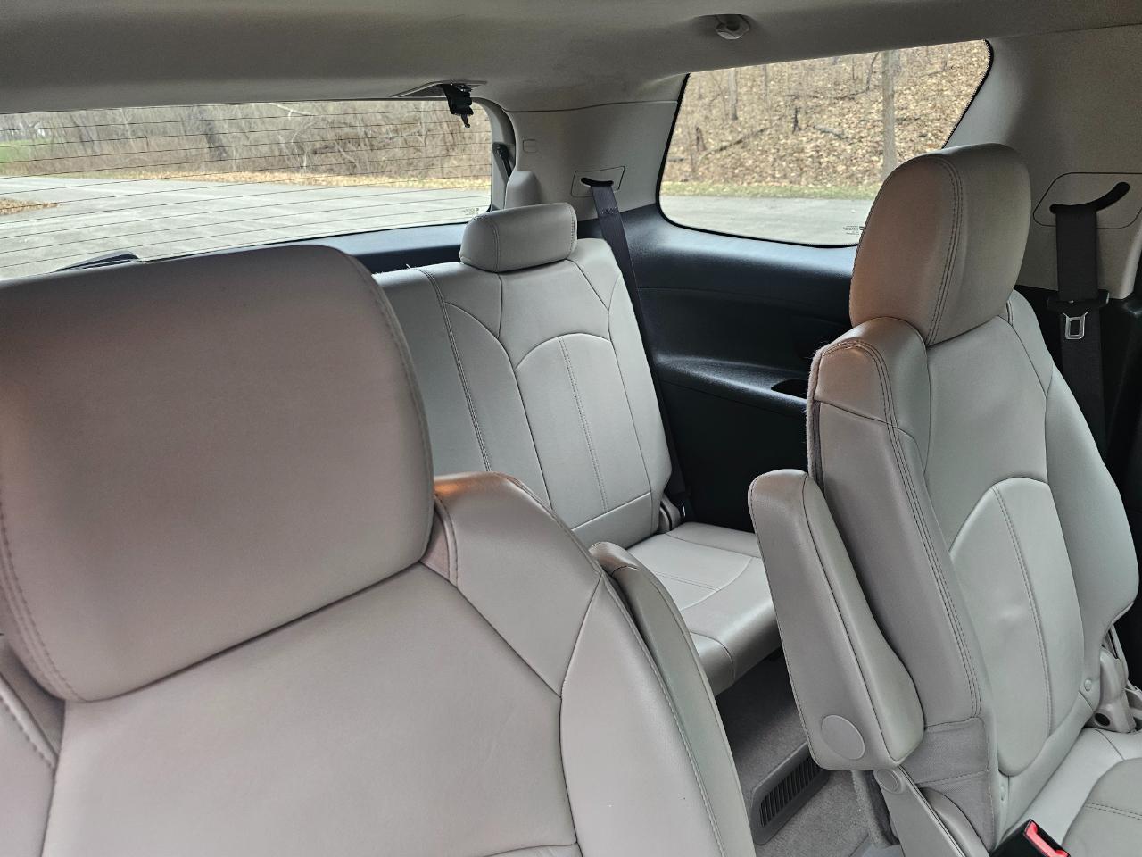 GMC Acadia AWD 4dr SLT1 2012