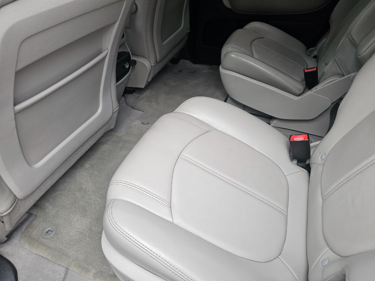 GMC Acadia AWD 4dr SLT1 2012