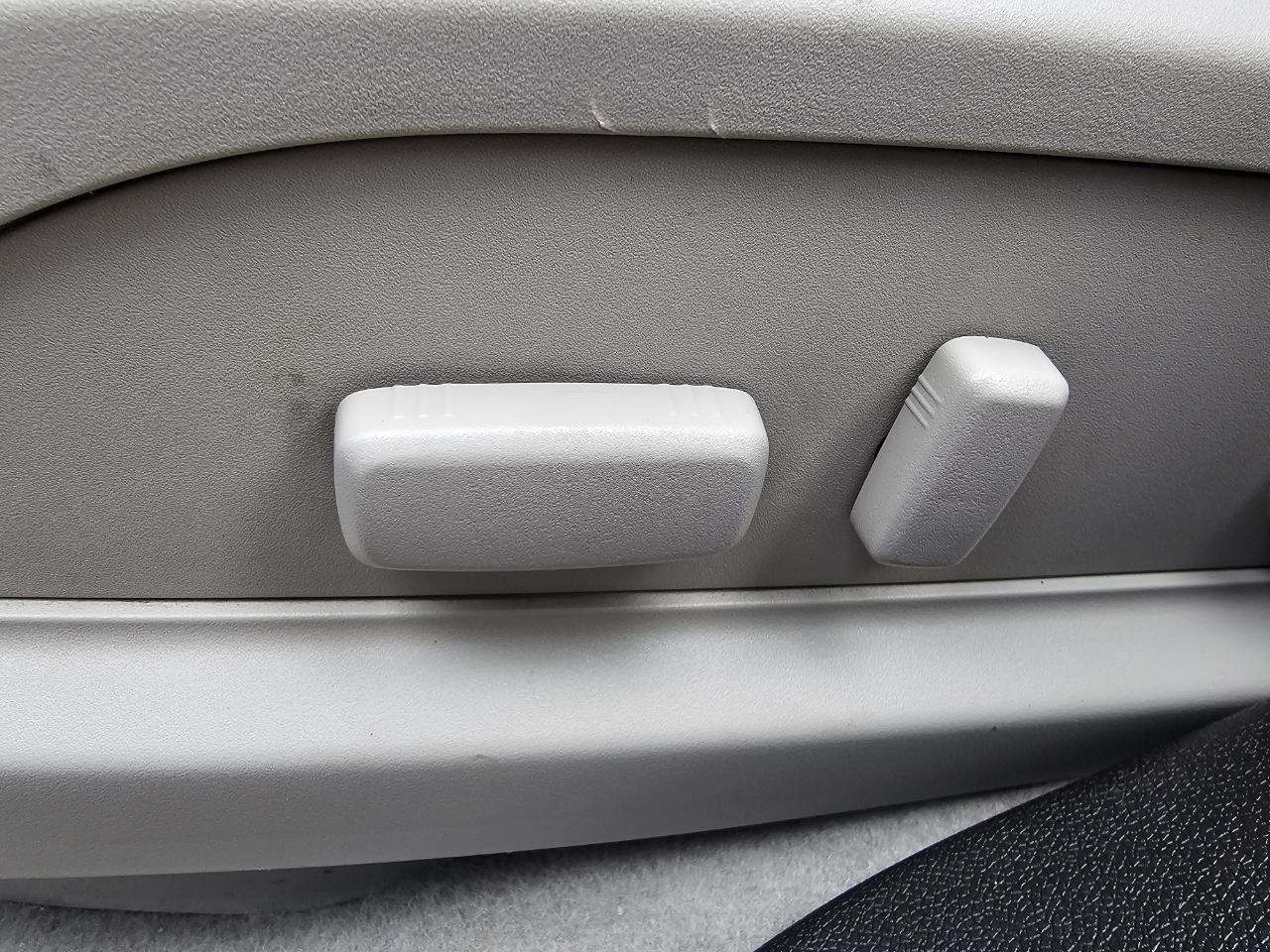 GMC Acadia AWD 4dr SLT1 2012