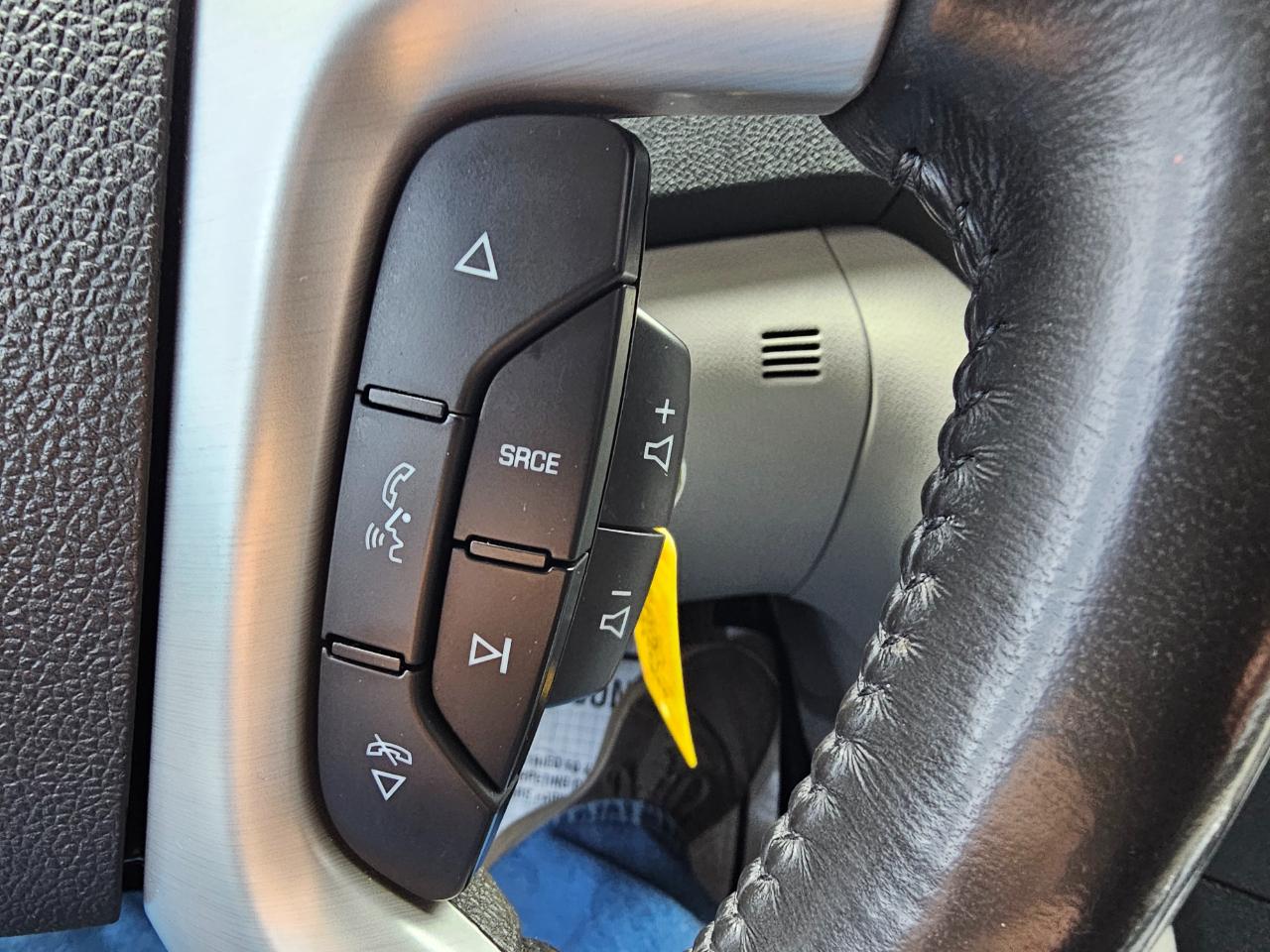 GMC Acadia AWD 4dr SLT1 2012