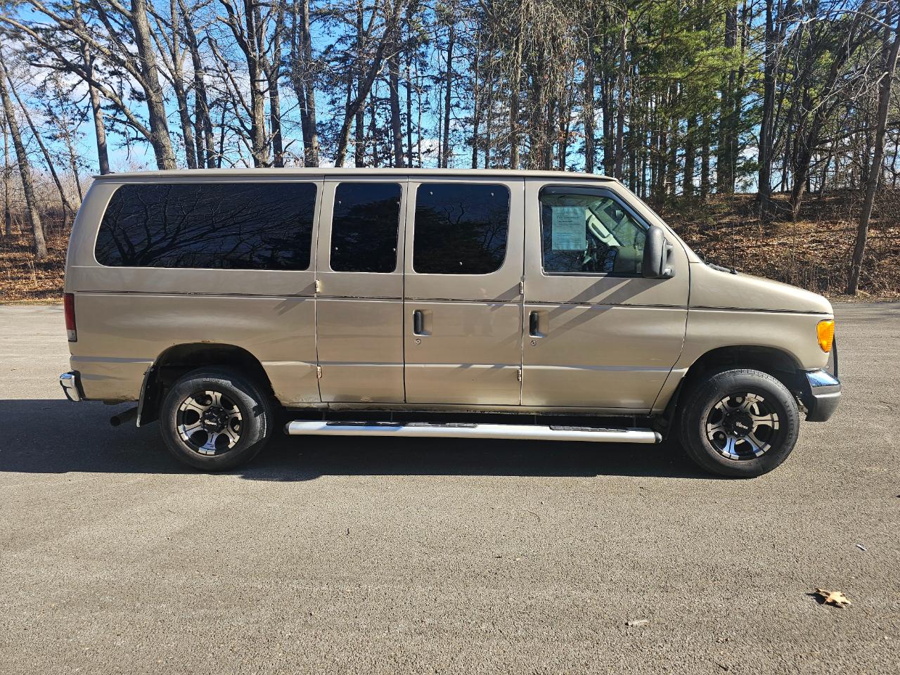 Ford Econoline Wagon E-350 Super XLT 2007