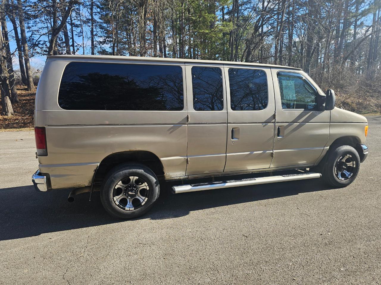Ford Econoline Wagon E-350 Super XLT 2007
