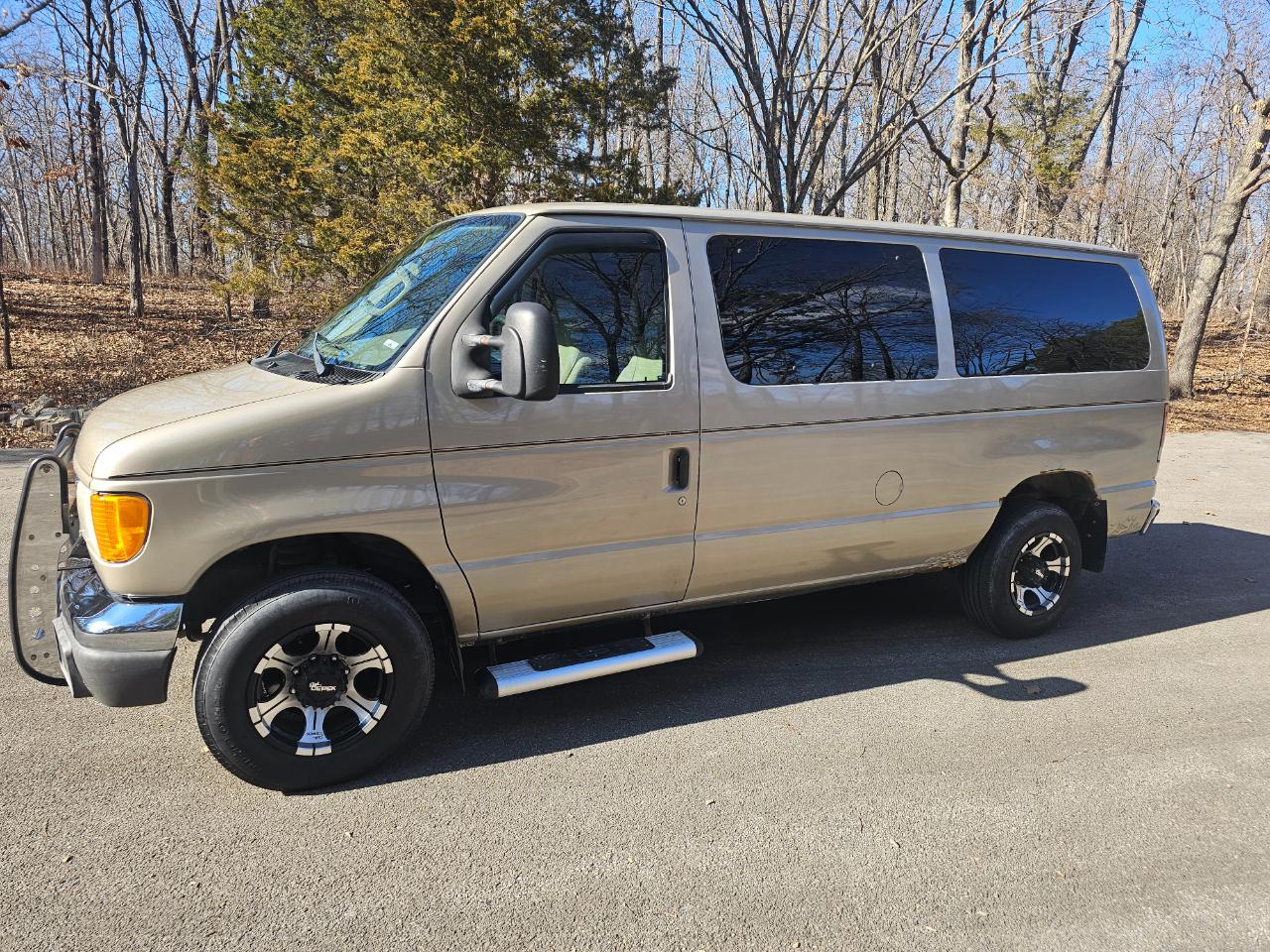 Ford Econoline Wagon E-350 Super XLT 2007