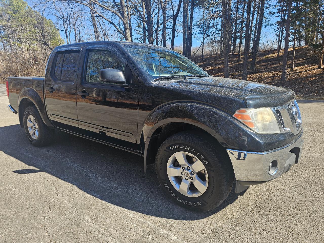 2011 Nissan Frontier 4WD Crew Cab SWB Auto SV