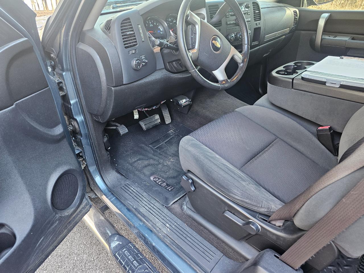 Chevrolet Silverado 1500 4WD Ext Cab 143.5" LT 2009