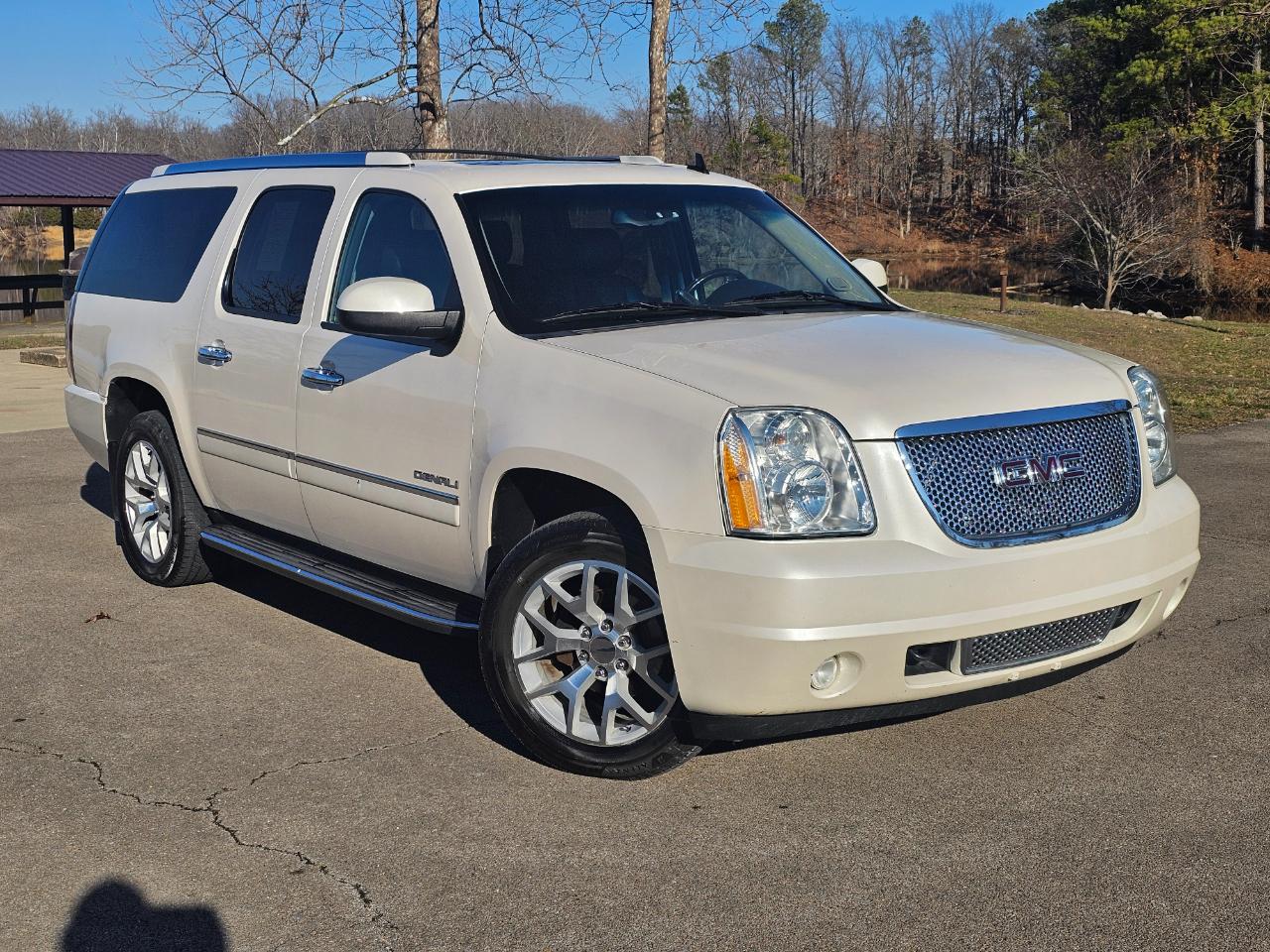 GMC Yukon XL AWD 4dr Denali 2014