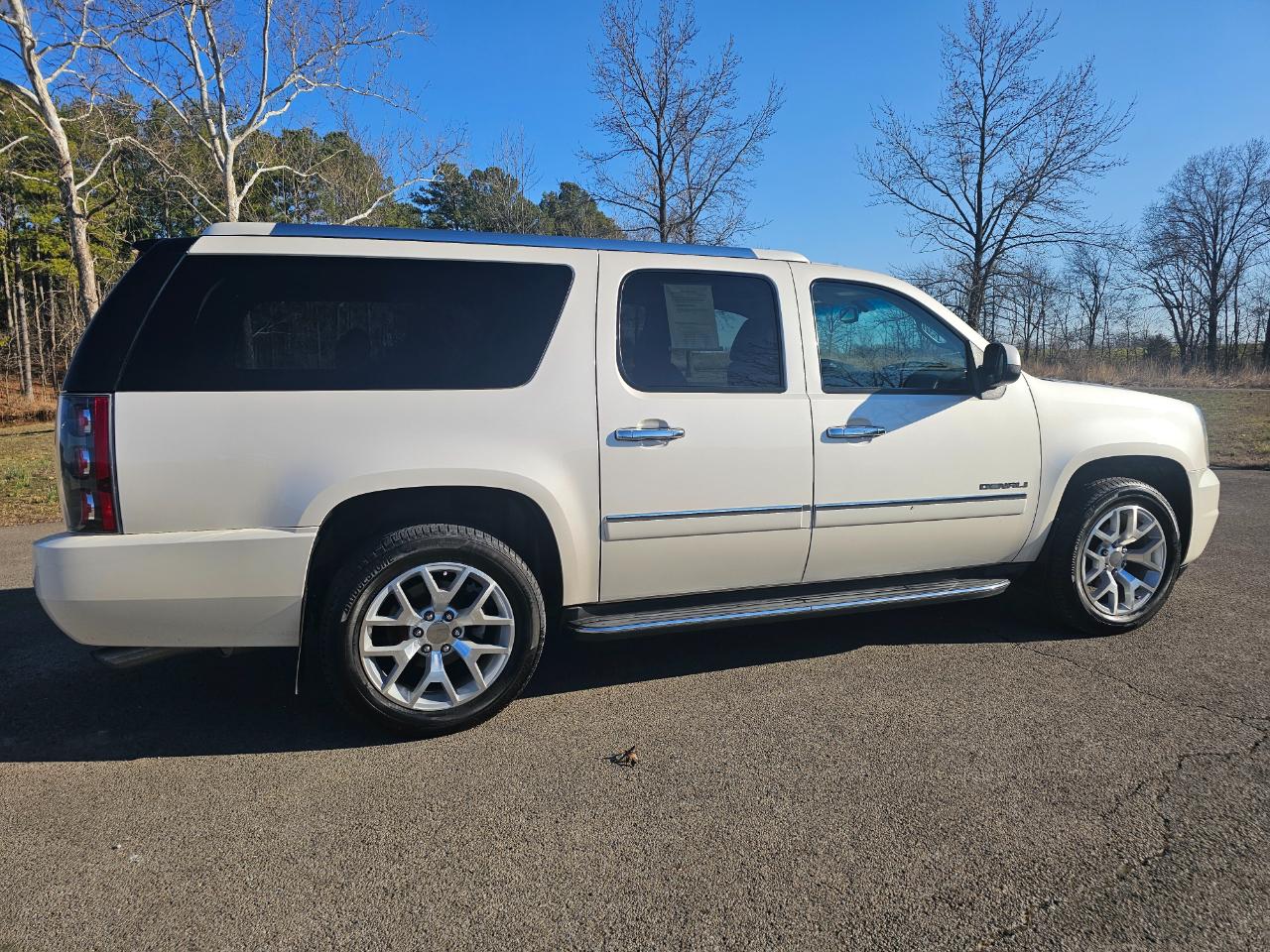 GMC Yukon XL AWD 4dr Denali 2014