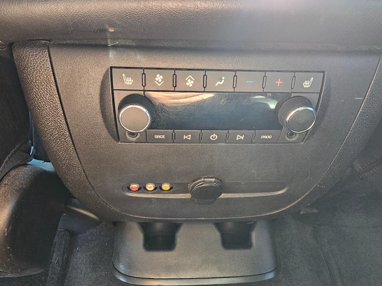 GMC Yukon XL AWD 4dr Denali 2014