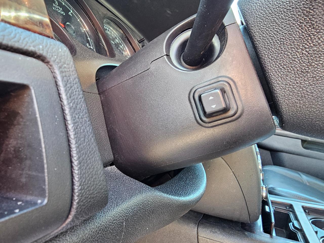 GMC Yukon XL AWD 4dr Denali 2014