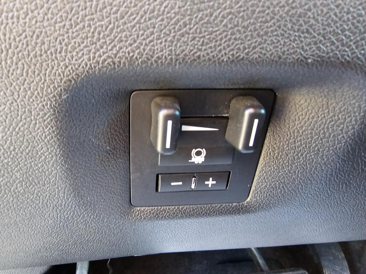 GMC Yukon XL AWD 4dr Denali 2014