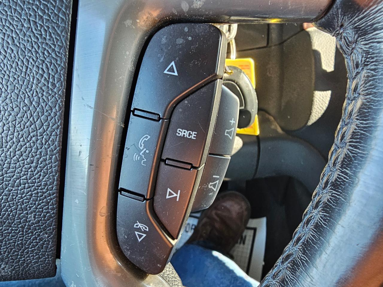 GMC Yukon XL AWD 4dr Denali 2014