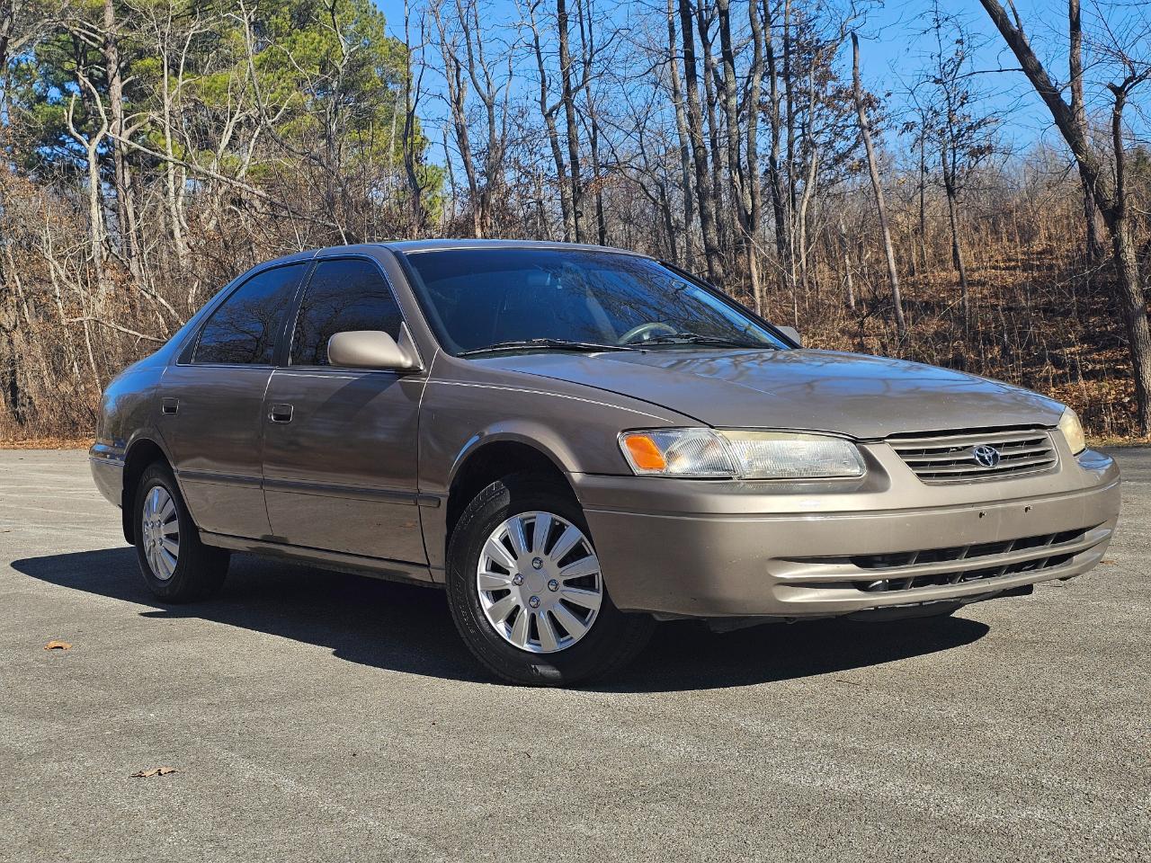 1999 Toyota Camry 4dr Sdn XLE Auto