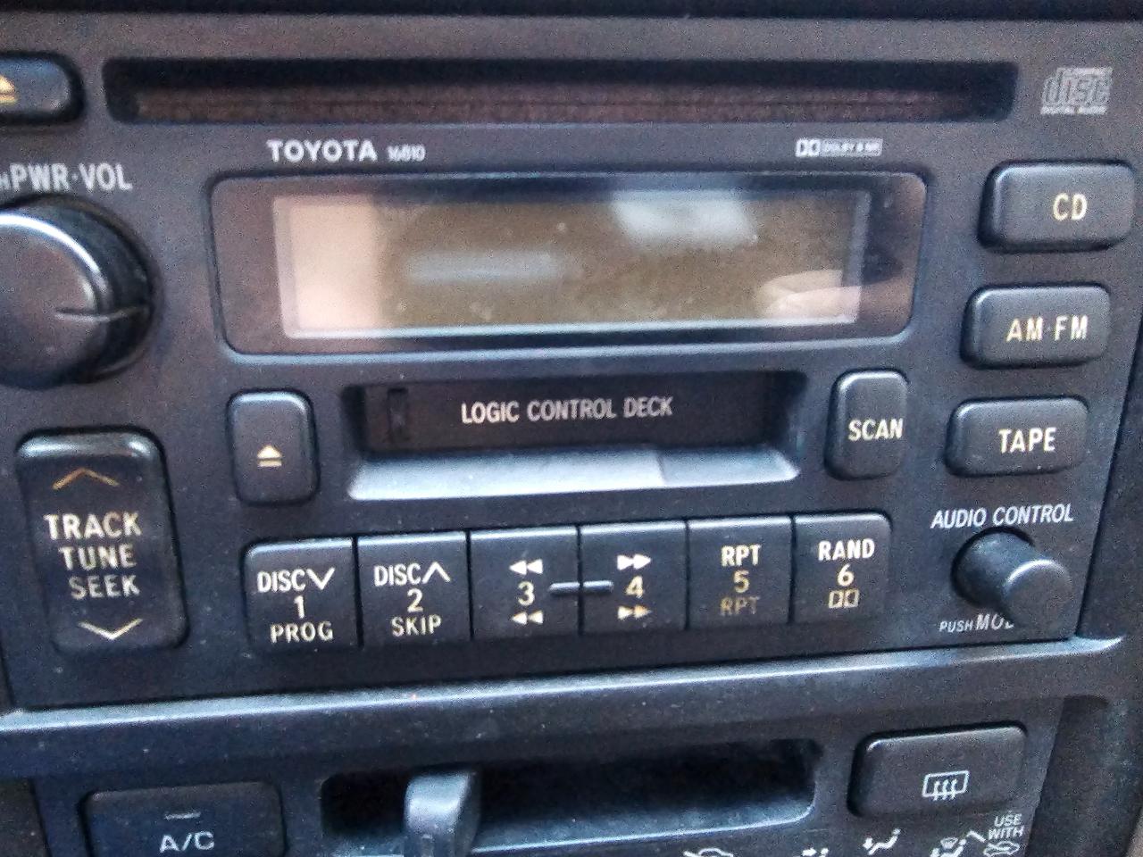 Toyota Camry 4dr Sdn XLE Auto 1999