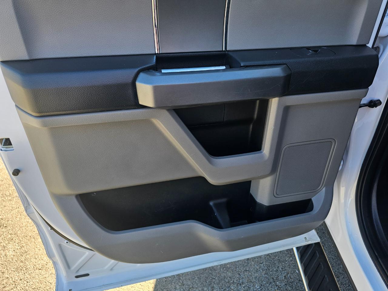 Ford F-150 4WD SuperCrew 145" XLT 2016