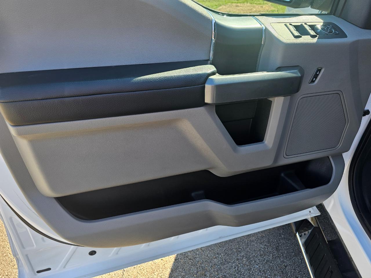 Ford F-150 4WD SuperCrew 145" XLT 2016