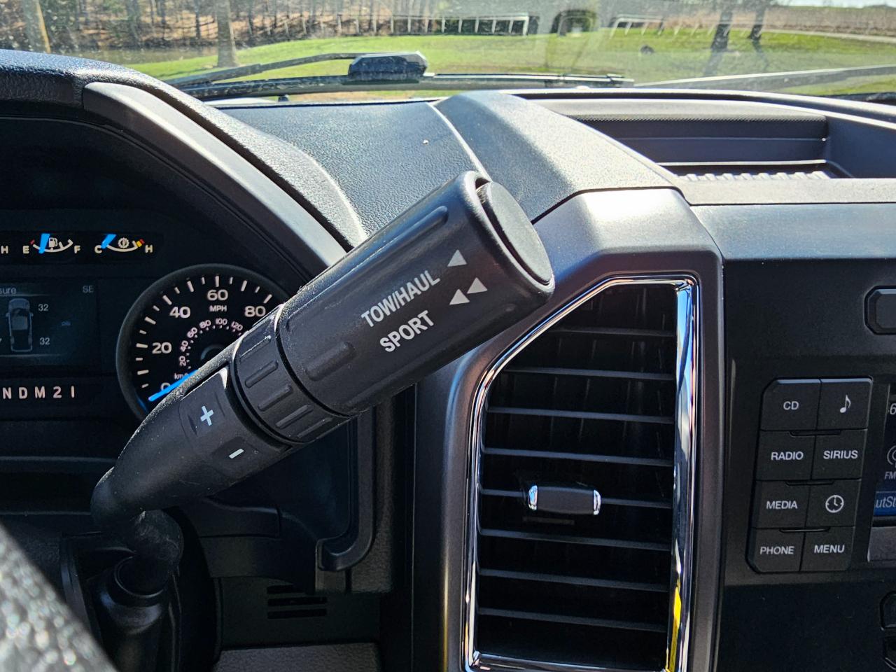 Ford F-150 4WD SuperCrew 145" XLT 2016